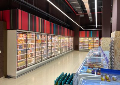 Instalación de frío y sistema de clima para nuevo supermercado