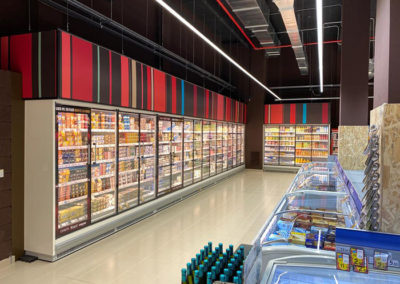 Instal·lació de fred i sistema de clima per a nou supermercat